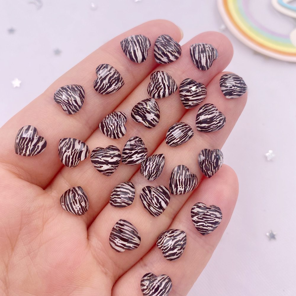 50個樹脂8ミリメートルハートストライププリントパターンクリ - Resin Crafts Diy のレビューと価格
